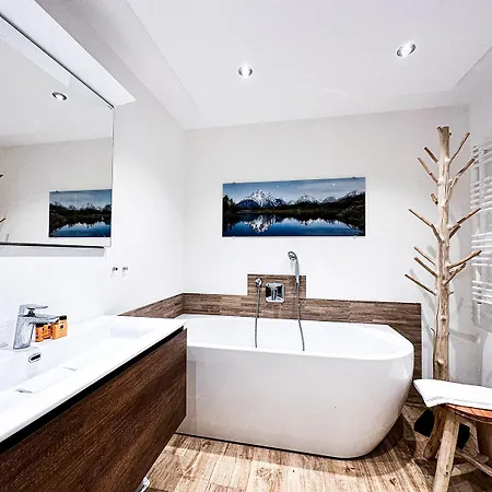 Alpengluehen Apartman