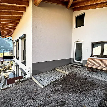 Alpengluehen アパート *